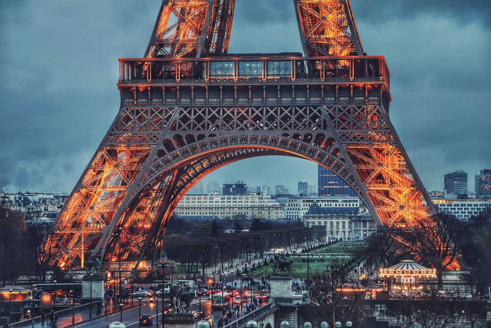 Accedere al mercato francese: Le diverse modalità per aprire una struttura Francia